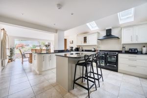 Photo 11- click for photo gallery